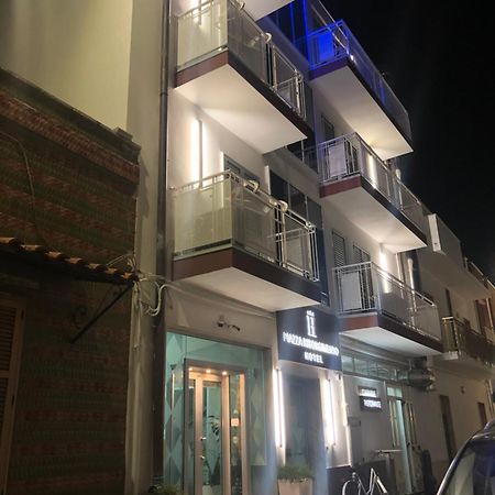 Albergo Piazza Risorgimento Porto Cesareo Exterior foto